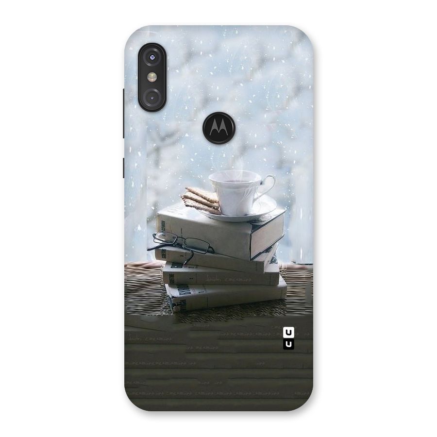 Winter Reads Back Case for Motorola One Power