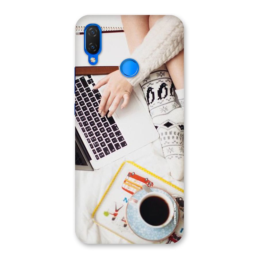 Winter Relaxation Back Case for Huawei P Smart+