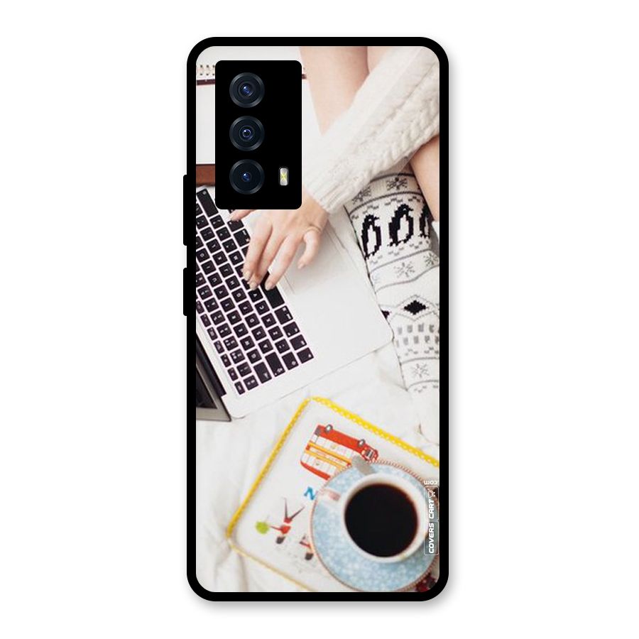 Winter Relaxation Glass Back Case for Vivo iQOO Z5