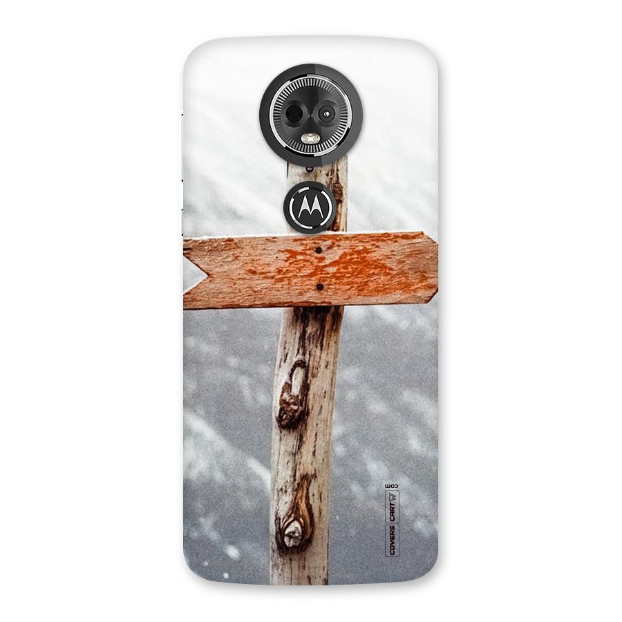 Wood And Snow Back Case for Moto E5 Plus