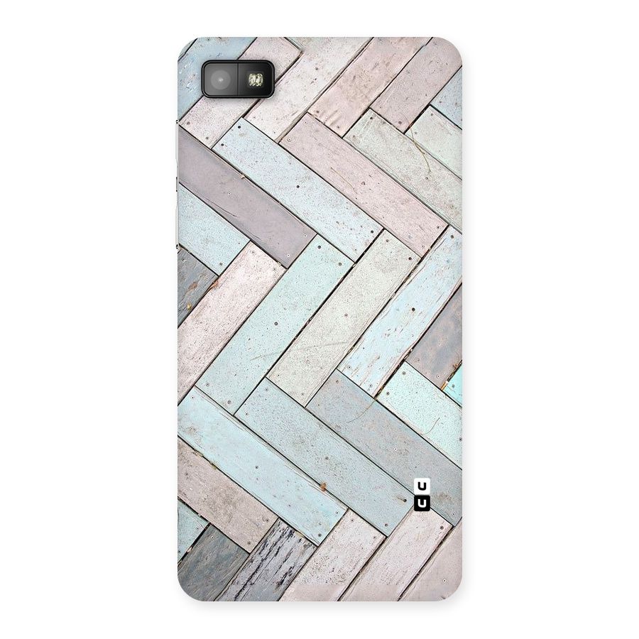 Wooden ZigZag Design Back Case for Blackberry Z10