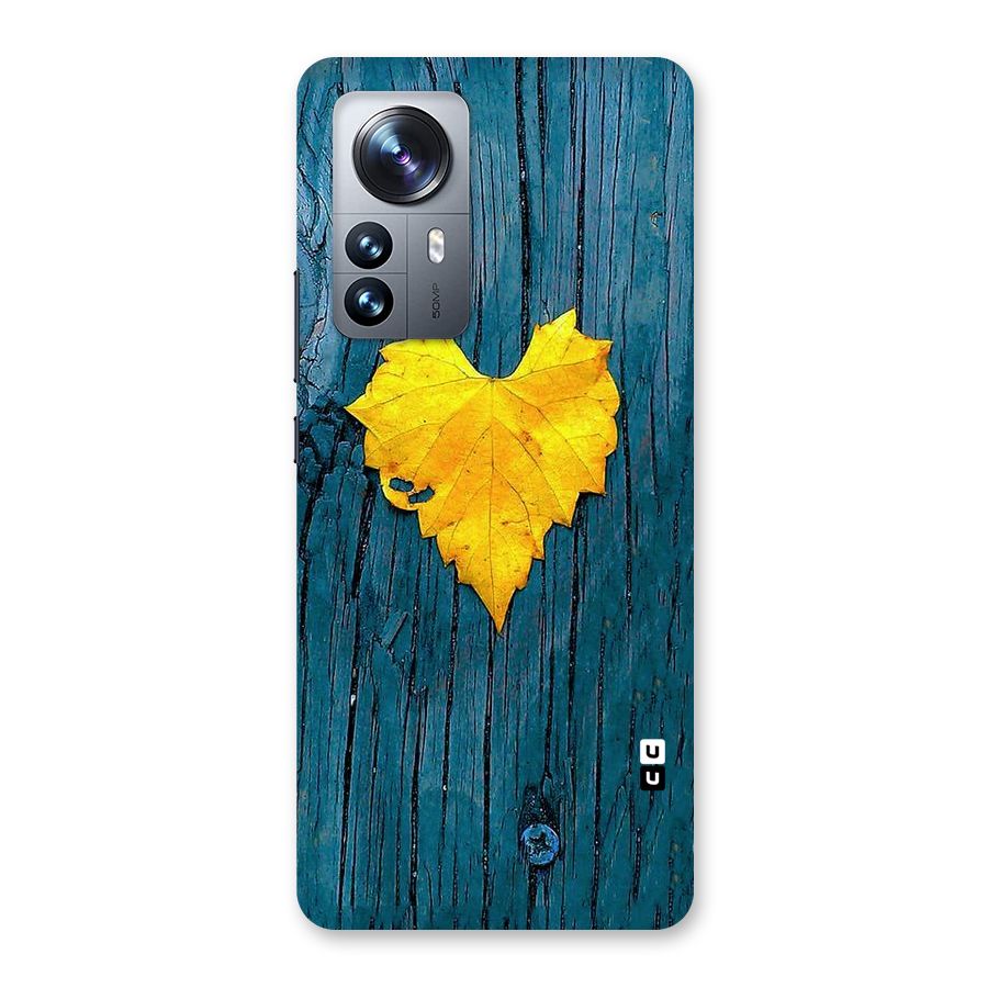 Yellow Leaf Back Case for Xiaomi 12 Pro