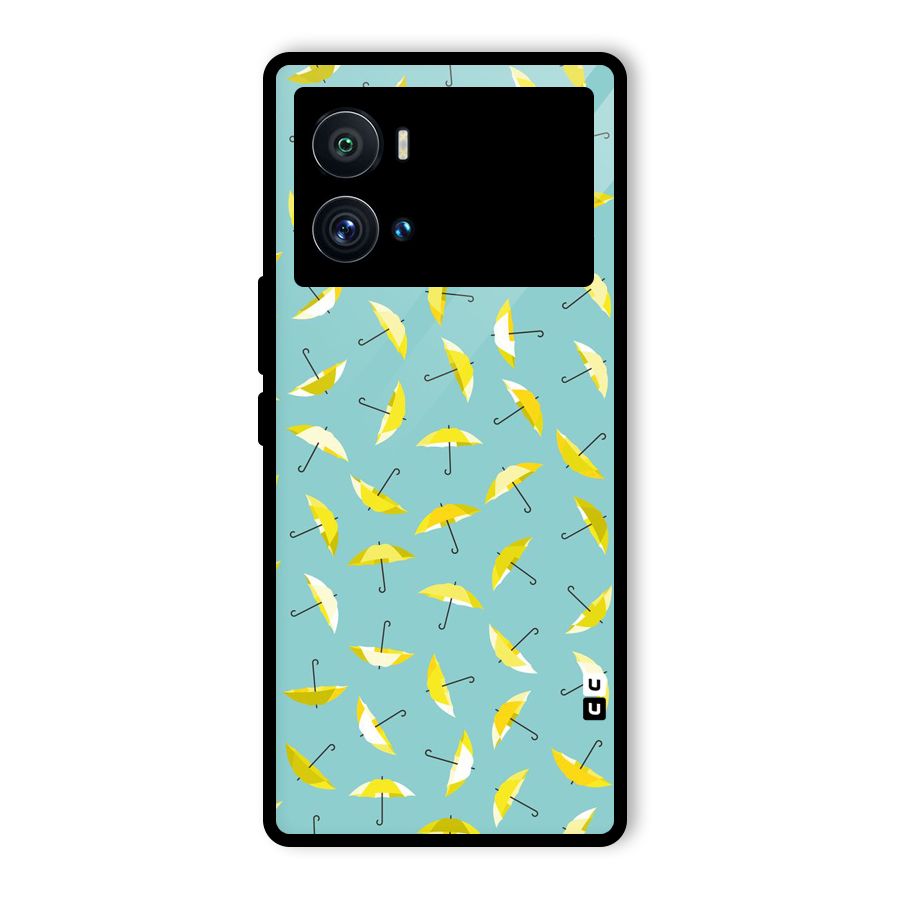 Yellow Umbrella Pattern Glass Back Case for Vivo iQOO 9 Pro