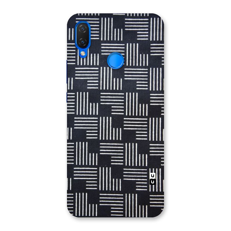 Zig Zag Hierarchy Back Case for Huawei P Smart+