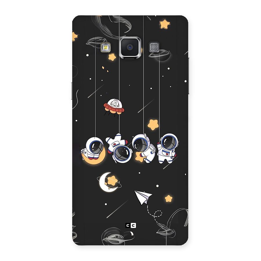 Hanging Astronauts Back Case for Galaxy A5