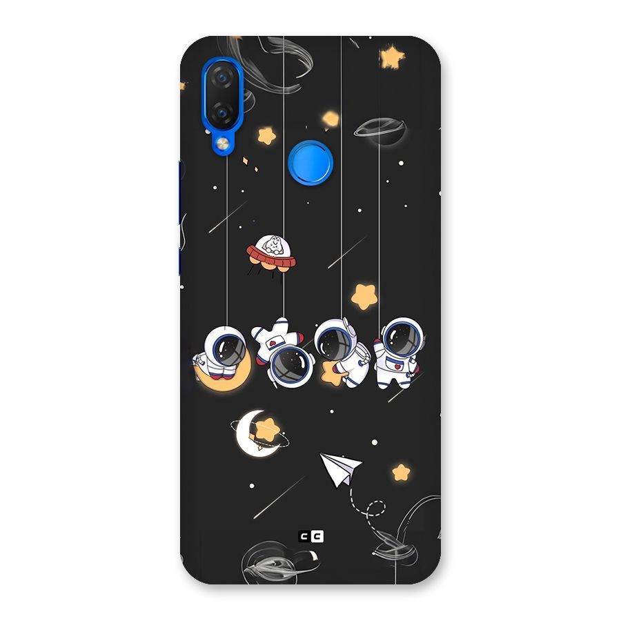 Hanging Astronauts Back Case for Huawei P Smart Plus