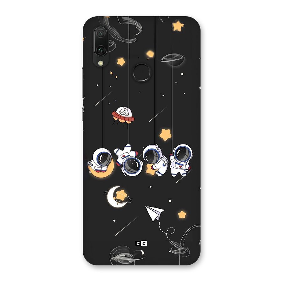 Hanging Astronauts Back Case for Huawei Y9 (2019)