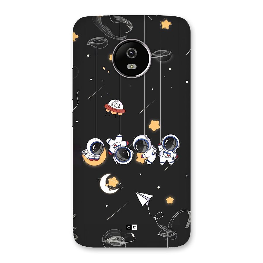 Hanging Astronauts Back Case for Moto G5