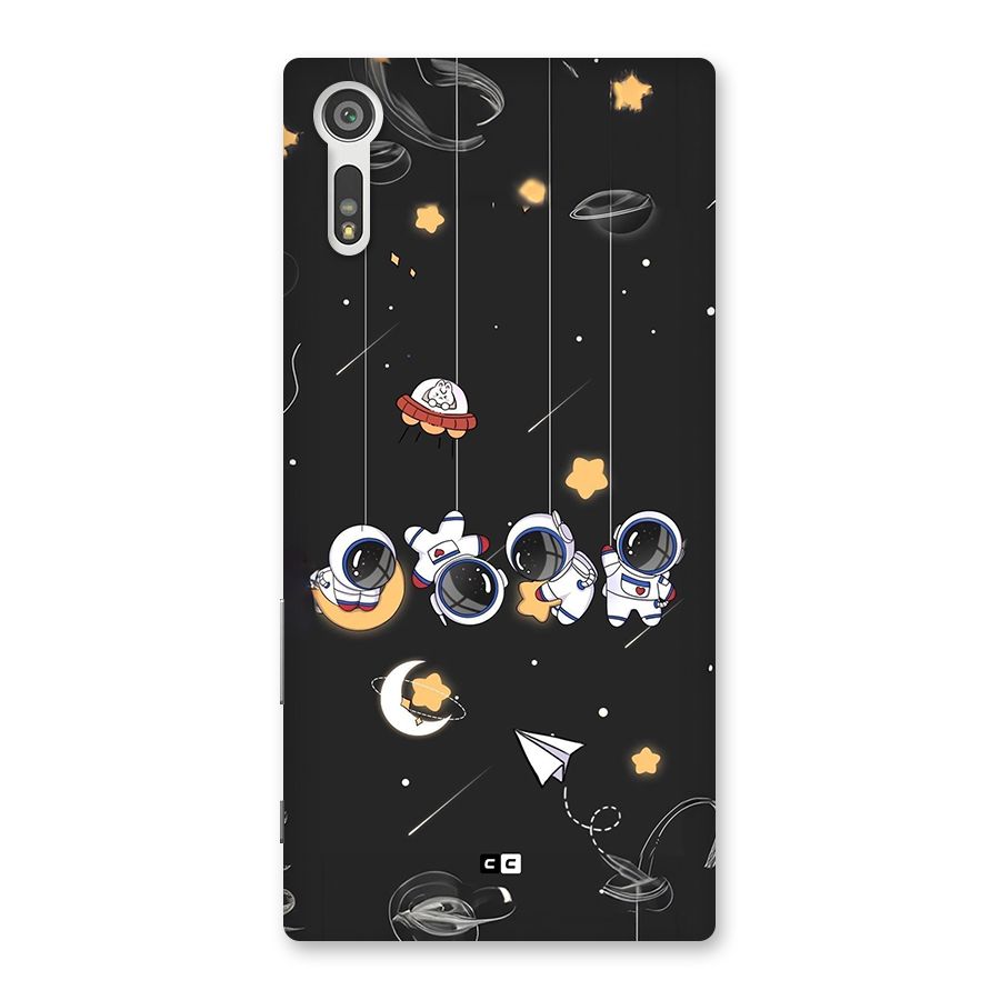 Hanging Astronauts Back Case for Xperia XZ