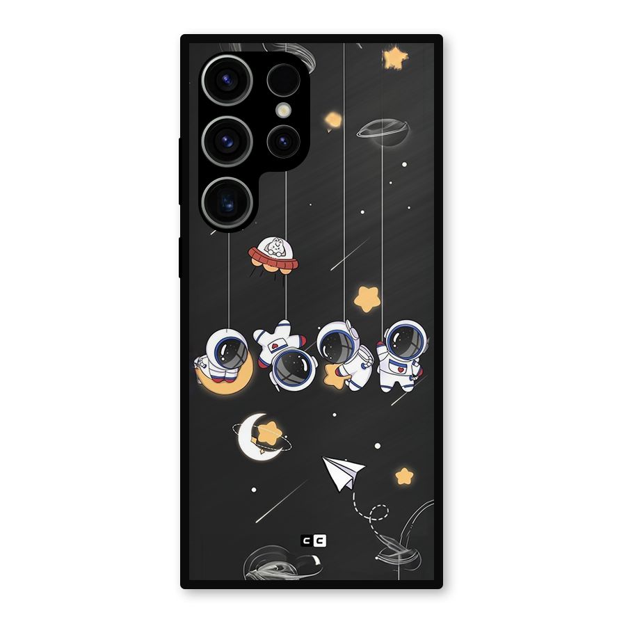 Hanging Astronauts Metal Back Case for Galaxy S23 Ultra