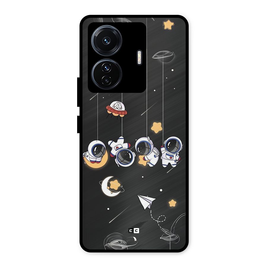 Hanging Astronauts Metal Back Case for Vivo T1 Pro
