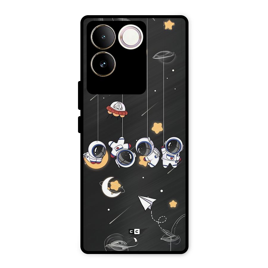 Hanging Astronauts Metal Back Case for Vivo T2 Pro