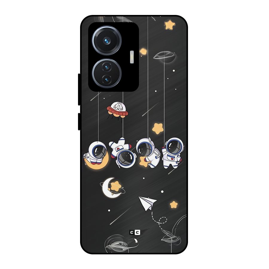 Hanging Astronauts Metal Back Case for iQOO Z6 44W