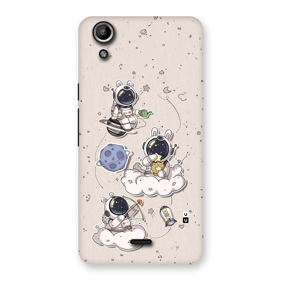 Lovely Astronaut Playing Back Case for Canvas Selfie Lens Q345