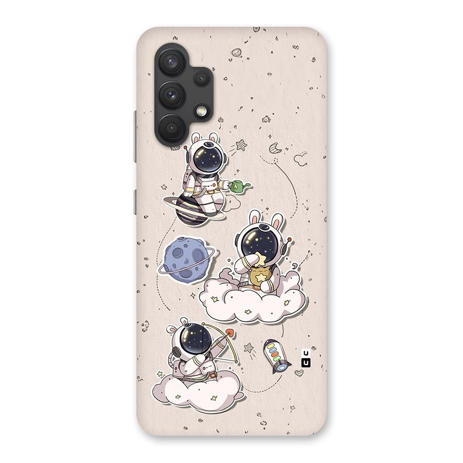 Lovely Astronaut Playing Back Case for Galaxy A32