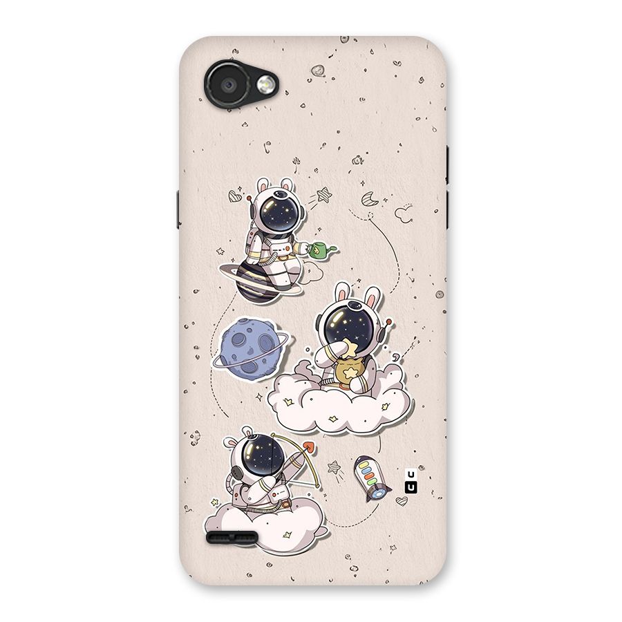 Lovely Astronaut Playing Back Case for LG Q6