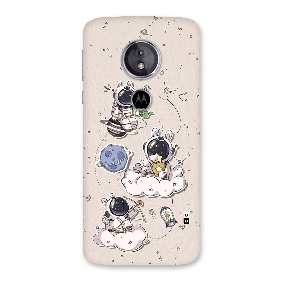 Lovely Astronaut Playing Back Case for Moto E5