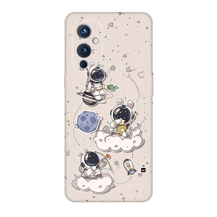 Lovely Astronaut Playing Back Case for OnePlus 9