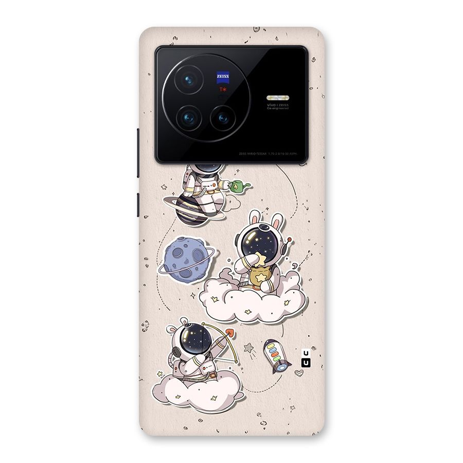 Lovely Astronaut Playing Back Case for Vivo X80