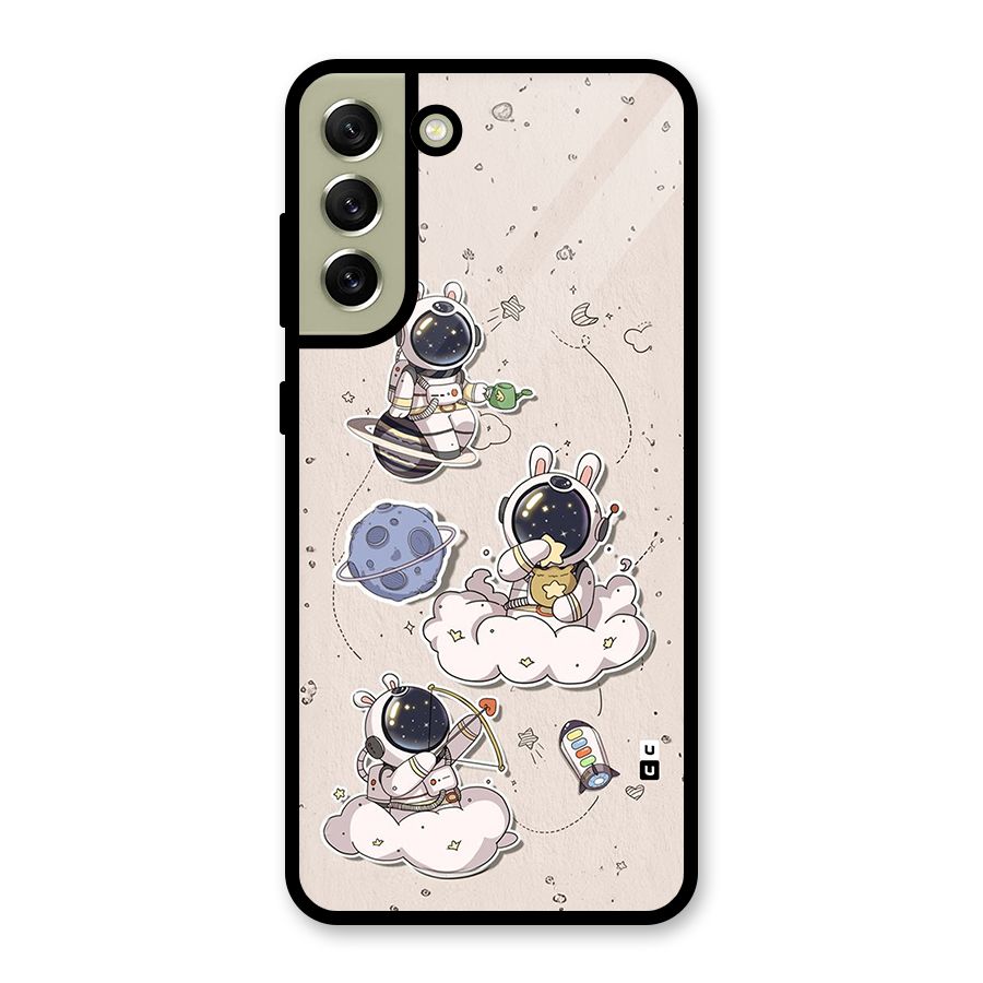 Lovely Astronaut Playing Glass Back Case for Galaxy S21 FE 5G
