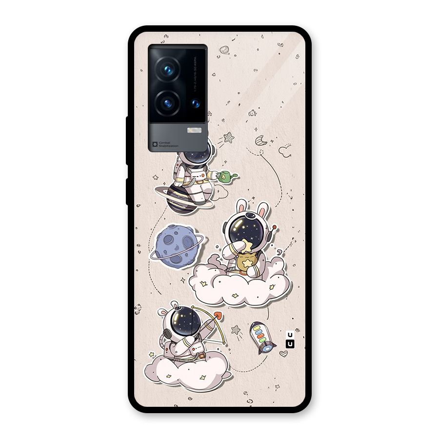 Lovely Astronaut Playing Glass Back Case for iQOO 9 5G