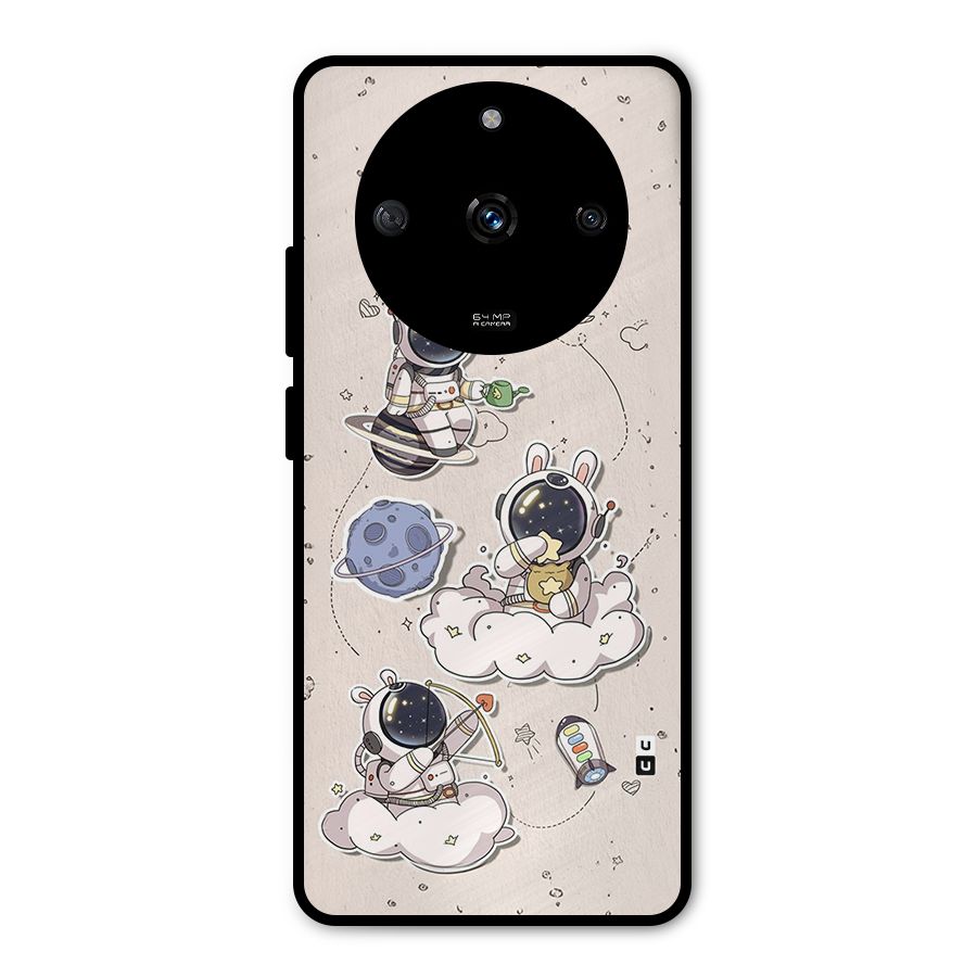 Lovely Astronaut Playing Metal Back Case for Realme Narzo 60 5G