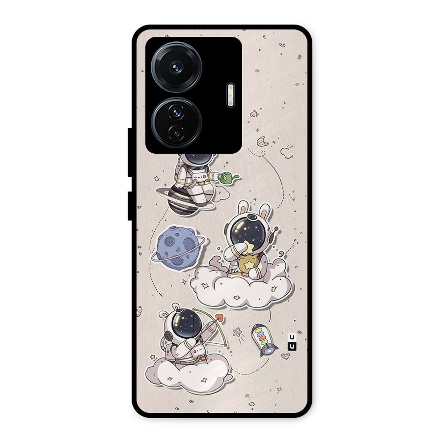 Lovely Astronaut Playing Metal Back Case for Vivo T1 Pro