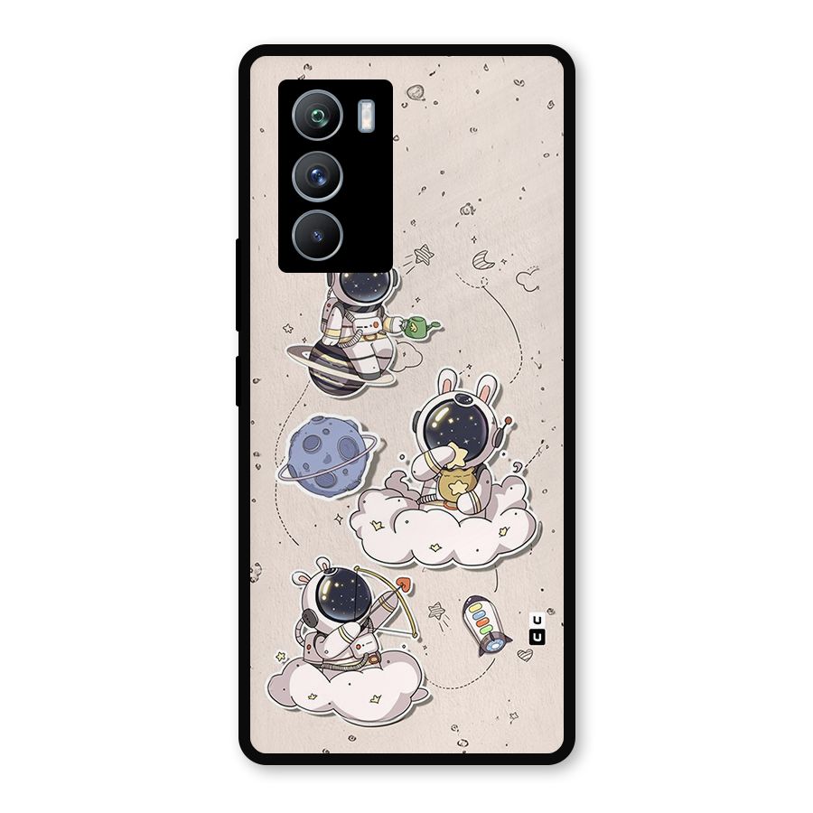 Lovely Astronaut Playing Metal Back Case for iQOO 9 SE
