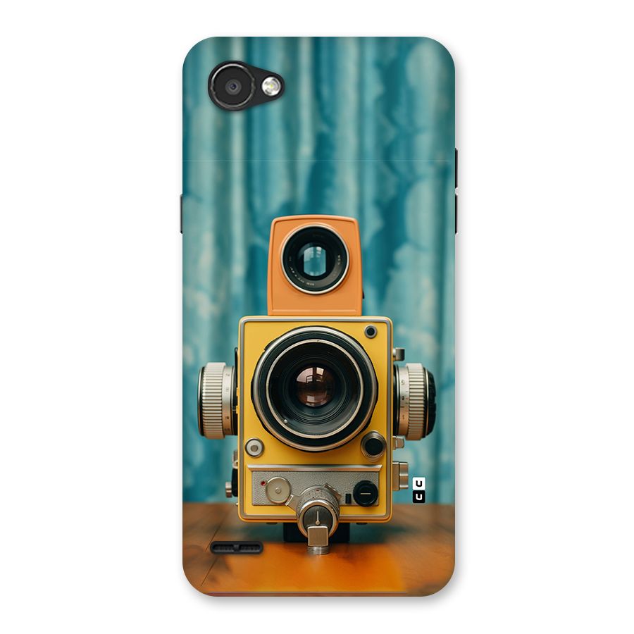 Retro Projector Back Case for LG Q6