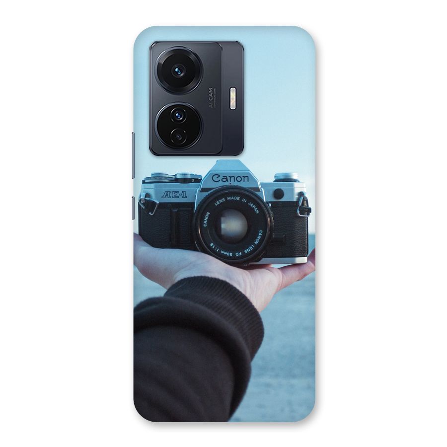 Camera in Hand Back Case for Vivo T1 Pro