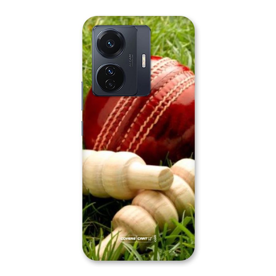 Cricket Ball and Stumps Back Case for Vivo T1 Pro