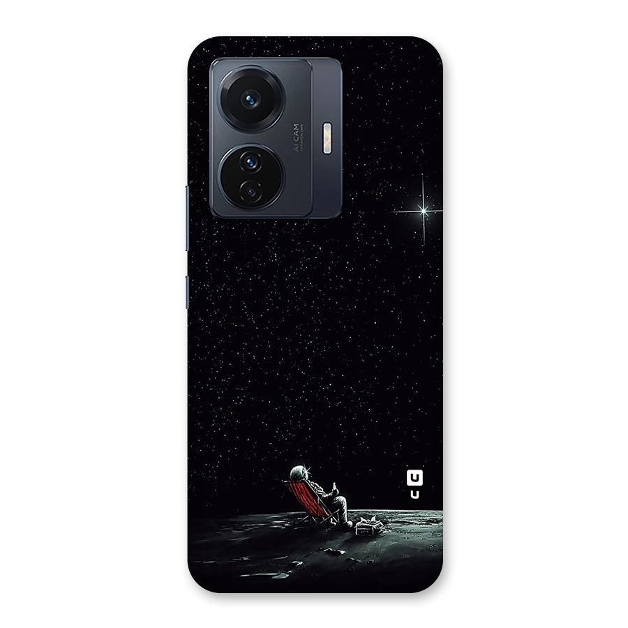 Resting Spaceman Face Back Case for Vivo T1 Pro