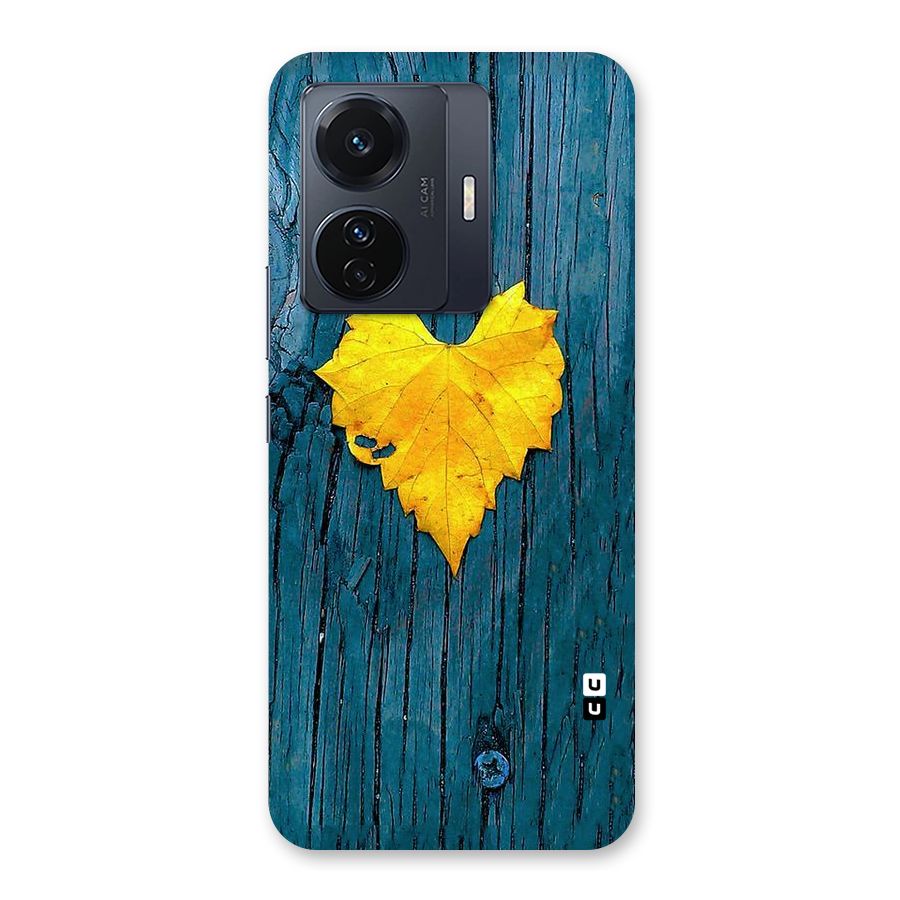 Yellow Leaf Back Case for Vivo T1 Pro