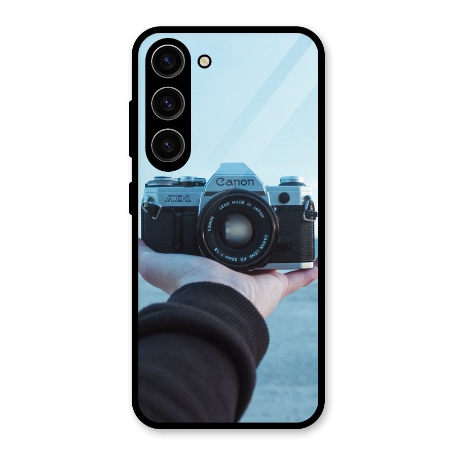 Camera in Hand Glass Back Case for Galaxy S23