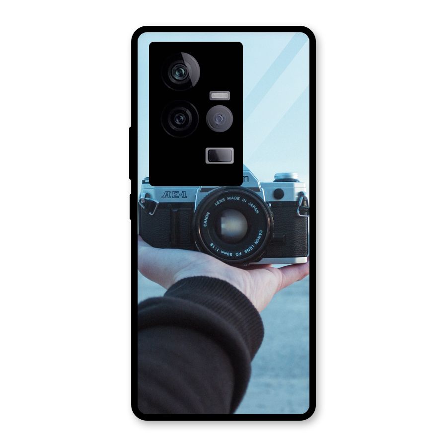 Camera in Hand Glass Back Case for Vivo iQOO 11 5G