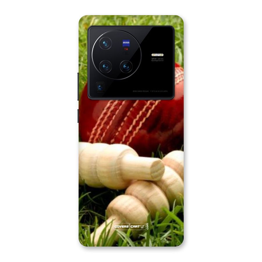 Cricket Ball and Stumps Back Case for Vivo X80 Pro