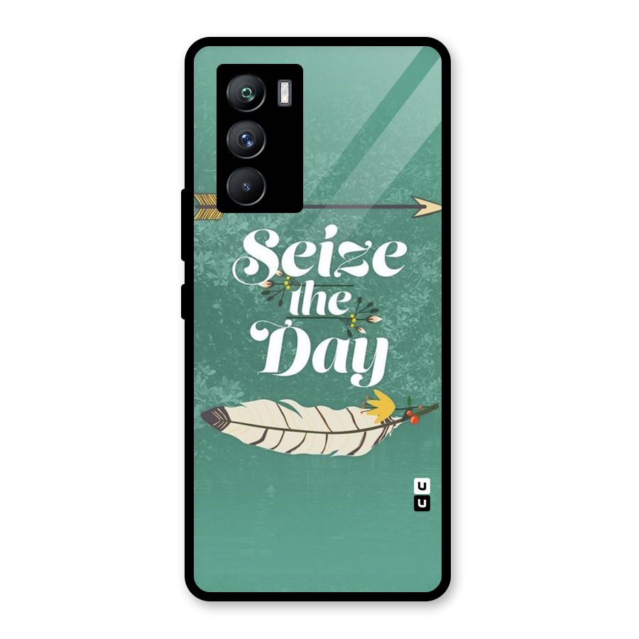 Feather Seize Glass Back Case for Vivo iQOO 9 SE