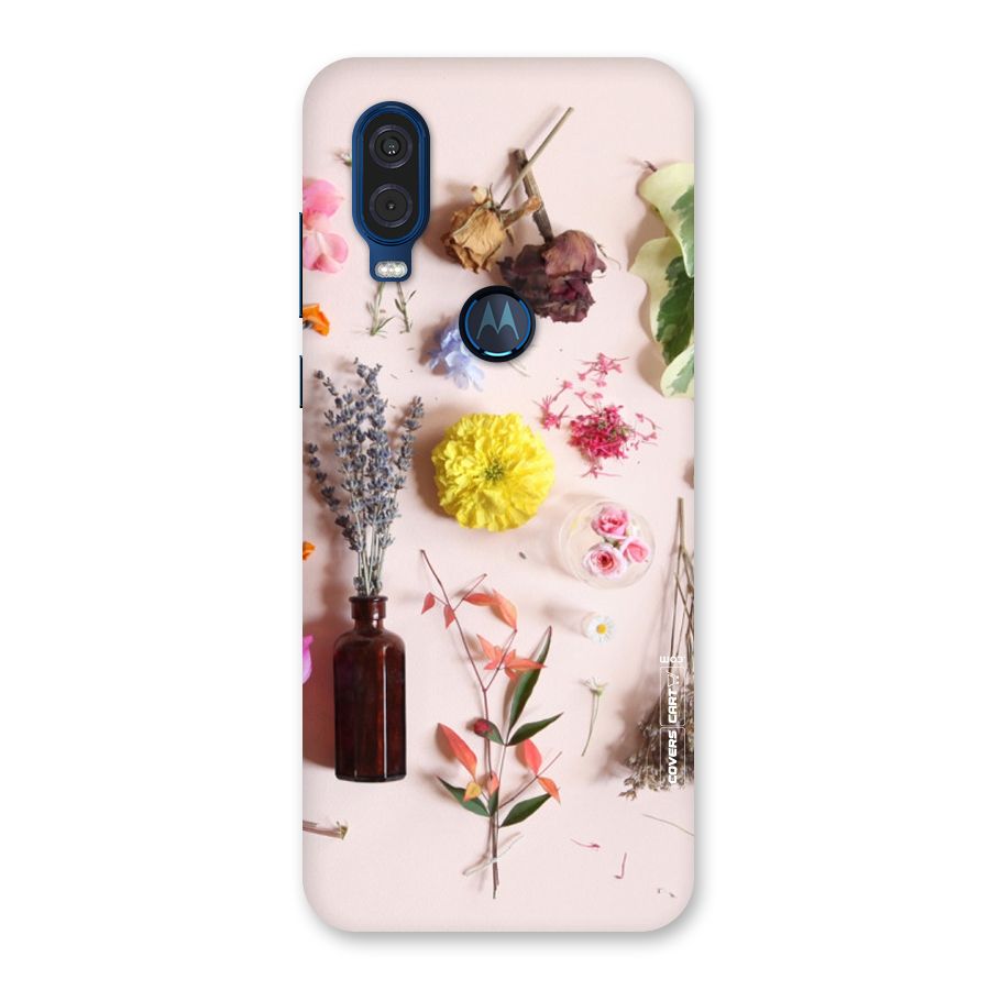 Old Petals Back Case for Motorola One Vision