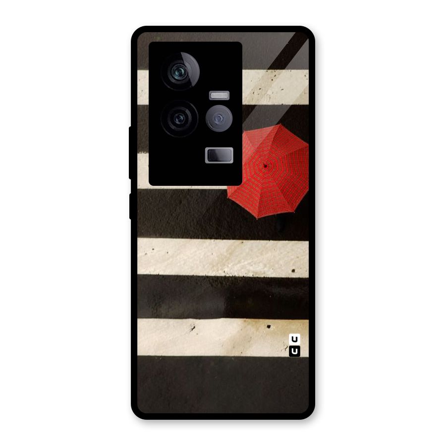 Single Red Umbrella Stripes Glass Back Case for Vivo iQOO 11 5G