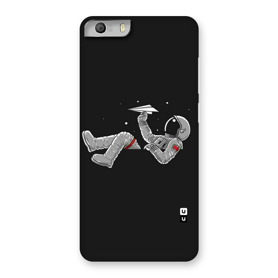 Spaceman Flying Back Case for Micromax Canvas Knight 2