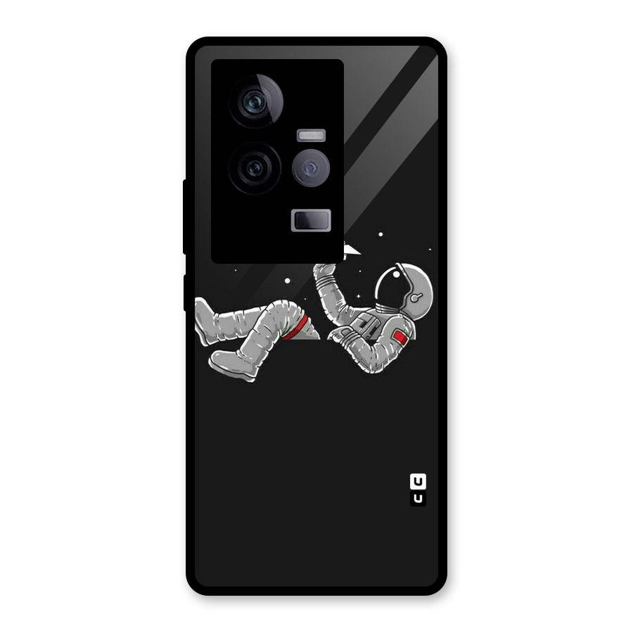 Spaceman Flying Glass Back Case for Vivo iQOO 11 5G