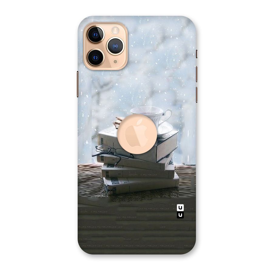 Winter Reads Back Case for iPhone 11 Pro Max Logo Cut