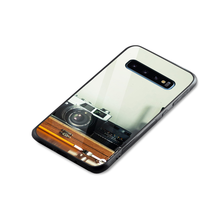 Photographer Desk Glass Back Case for Galaxy S10