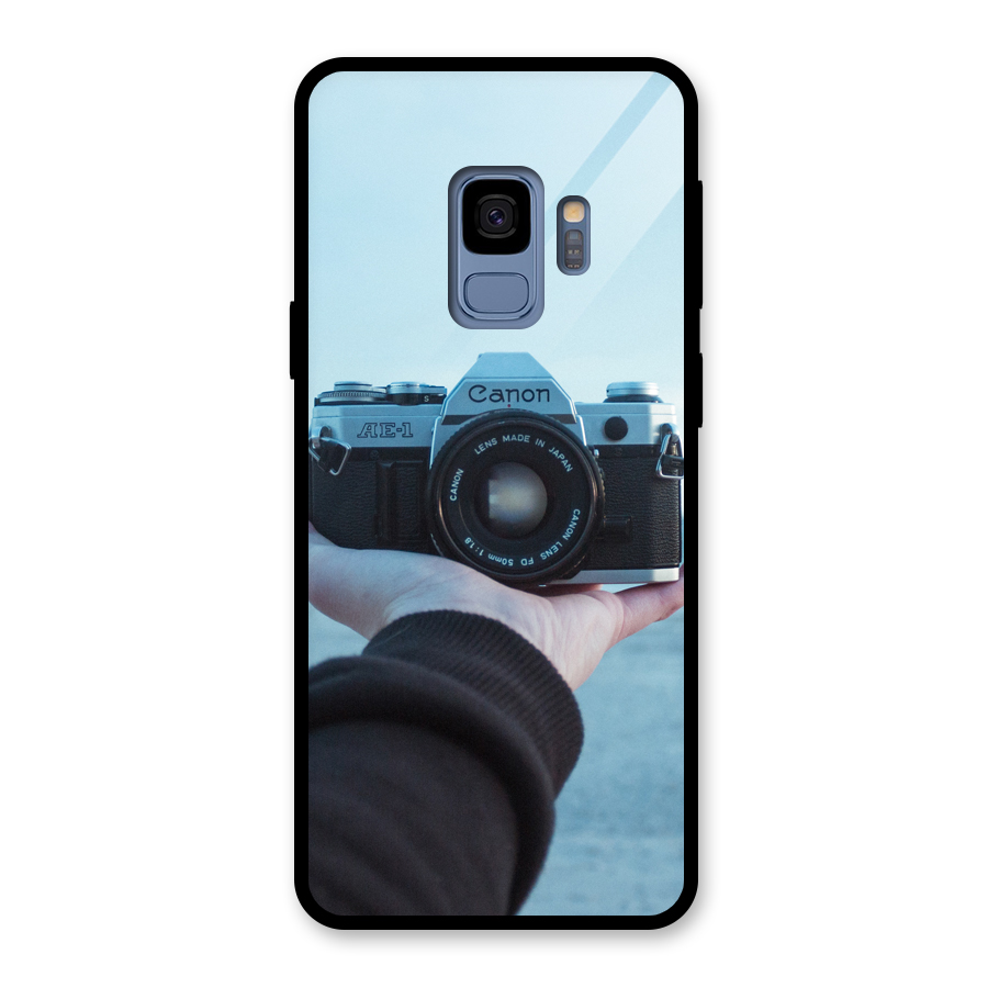 Camera in Hand Glass Back Case for Galaxy S9