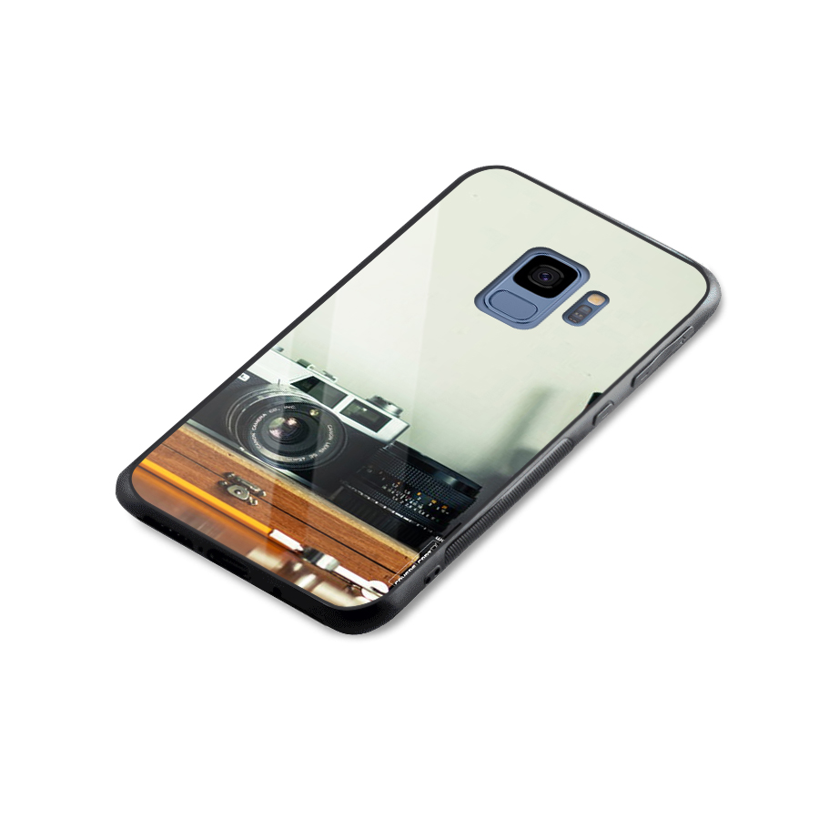 Photographer Desk Glass Back Case for Galaxy S9