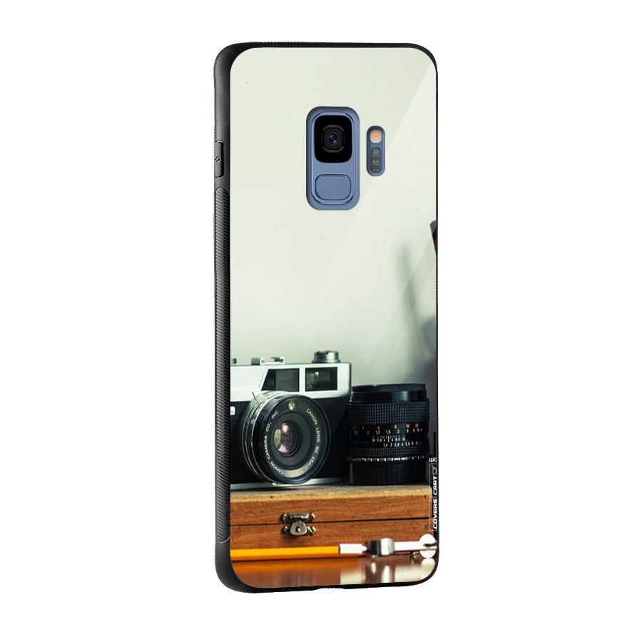 Photographer Desk Glass Back Case for Galaxy S9