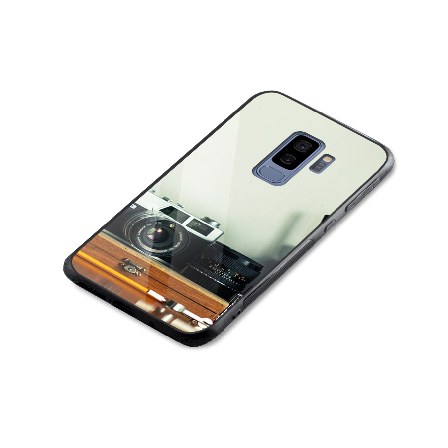 Photographer Desk Glass Back Case for Galaxy S9 Plus