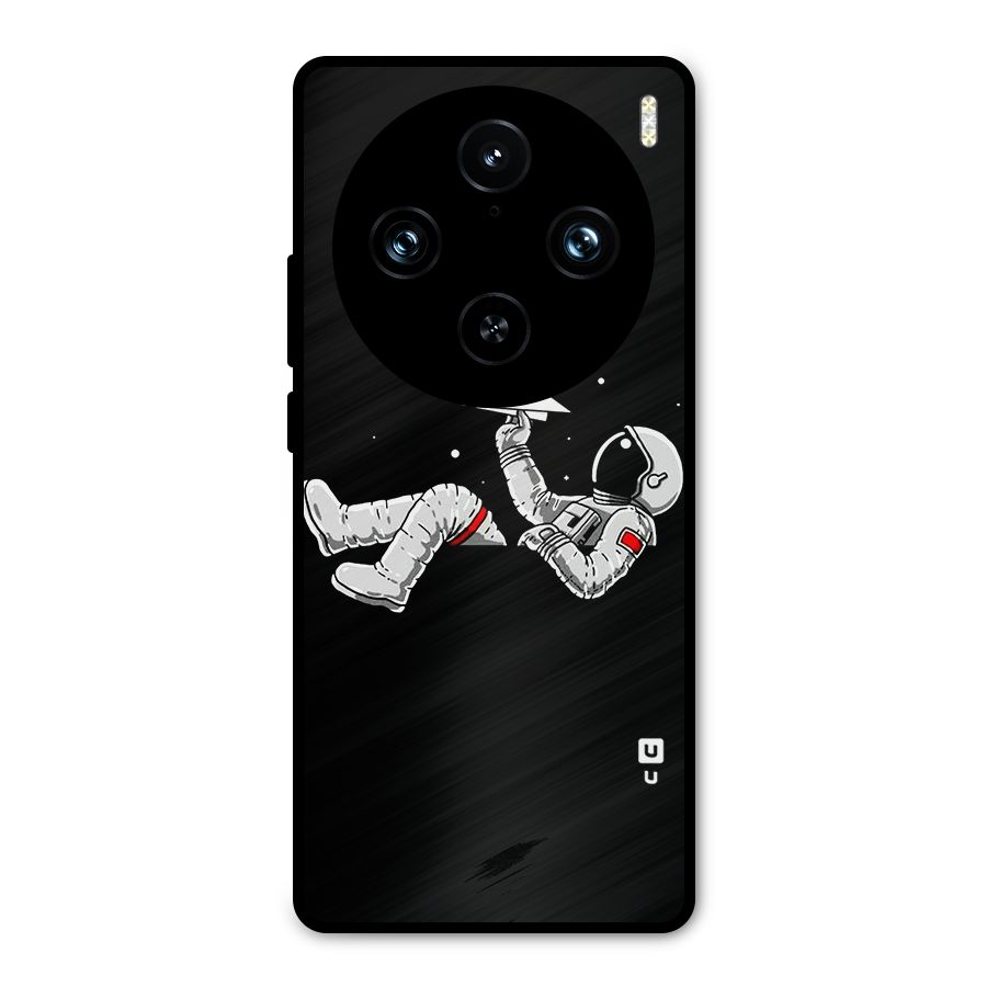 Astronaut Aeroplane Metal Back Case for Vivo X100 Pro