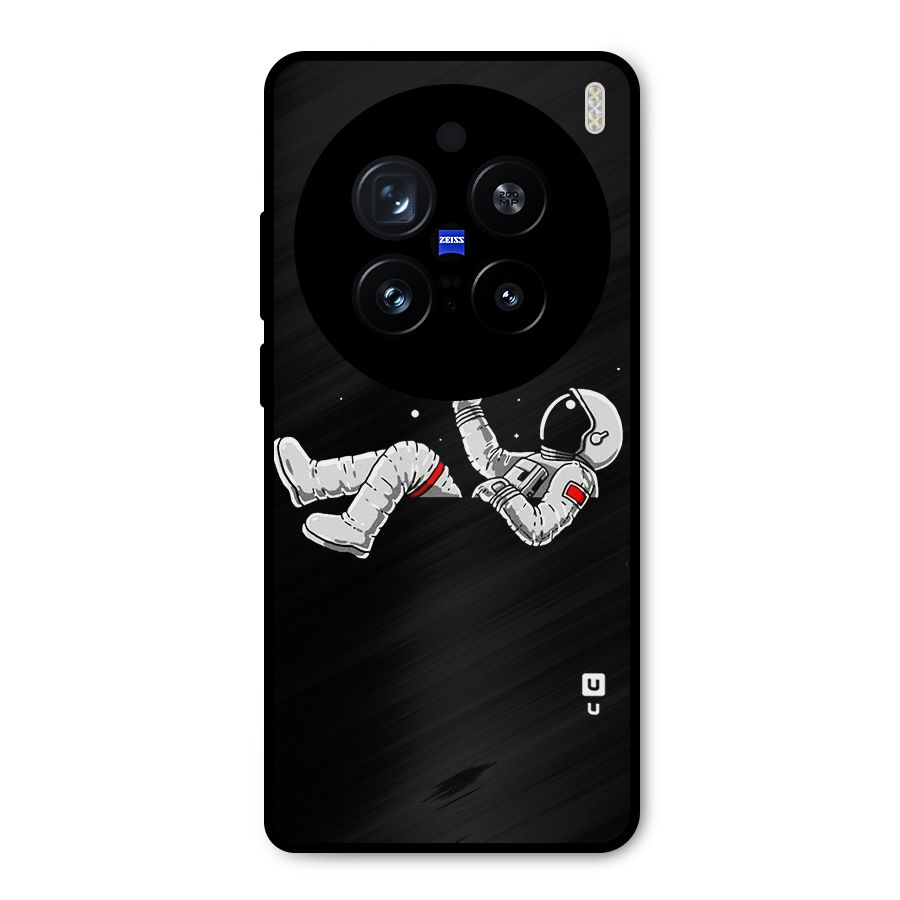 Astronaut Aeroplane Metal Back Case for Vivo X200 Pro