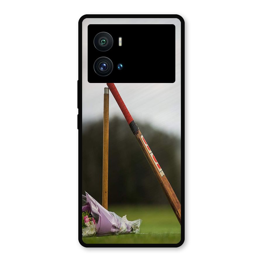 Bat Wicket Metal Back Case for iQOO 9 Pro